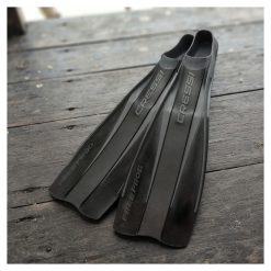 Fin Cressi Free Frog BLACK/BLACK RED – Pro Blade Stronger Lighter JBR15584 / Fin Snorkling Diving / Kaki Katak Snorkling Scuba Diving / Fin Fleksibilitas, Kelembutan & Ketahanan terhadap Penggunaan yang Berat - Image 6